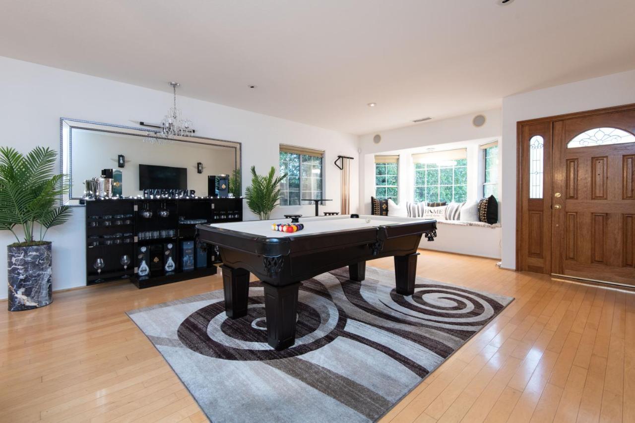 Woodland Hills Paradise Style * Los Angeles